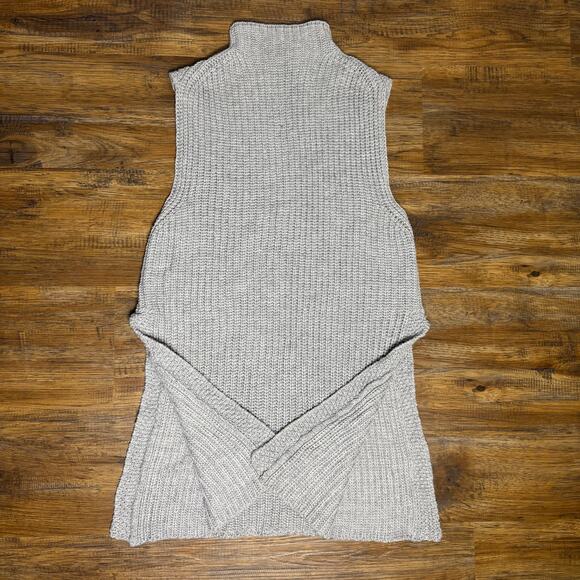 Poof Apparel gray sleeveless sweater mock neck MEDIUM - Picture 5 of 8